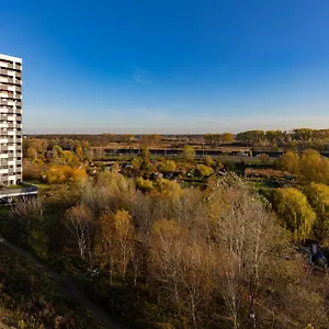 Praga With Parking By Renters Apartament